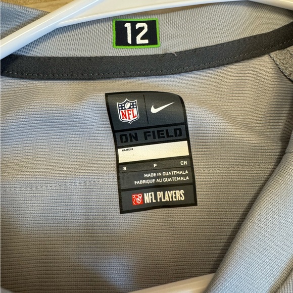 Seahawks Russell Wilson jersey - Picture 5 of 6